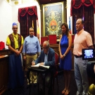 La delegaci�n jaquesa acudi� a ver una comparsa de la Asociaci�n Festera Moros y Cristianos de Elche                                                                                                                                                           