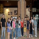 Foto de familia de los periodistas chinos en Din�polis                                                                                                                                                                                                         
